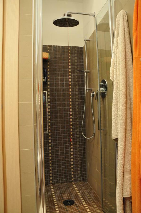 Una Spettacolare Vista Mare - Casa Con Jacuzzi แบร์เจจจี ภายนอก รูปภาพ